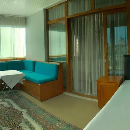 Quarto em Acomodações Particulares Marti