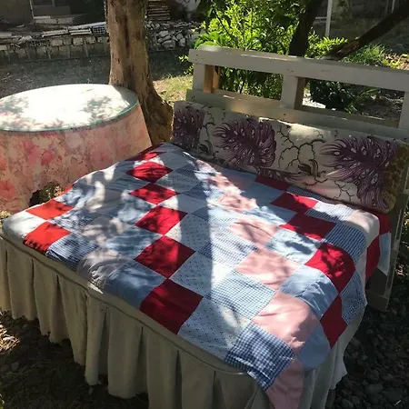 Marti Gazde/Camere de închiriat